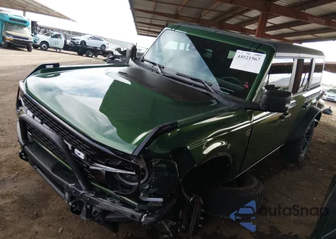 2023 Ford Bronco Wildtrak z USA, uszkodzony, nr VIN 1FMEE5DP9PLB52309